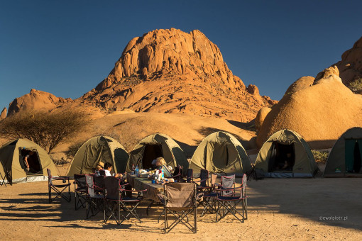 Śniadanie pod Spitzkoppe, Namibia