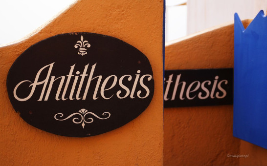 Detale Santorini: Synteza