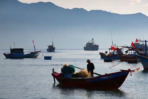 Rybacy o świcie, Wietnam