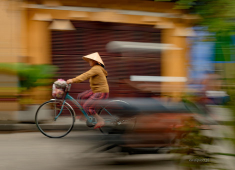 Rowerzysta w Hoi An, Wietnam