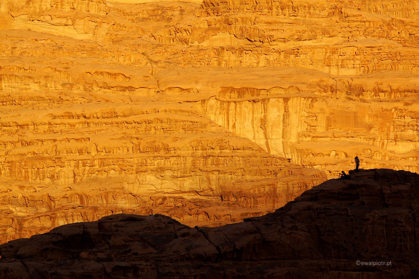 Skały na pustyni Wadi Rum, fotowyprawa do Jordanii, zapisy