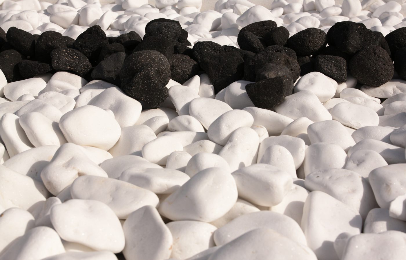 Kontrast kamieni, krzywe tonalne