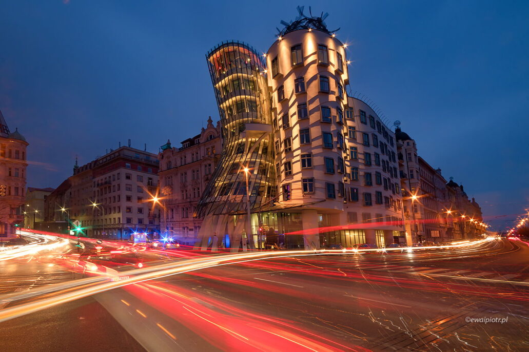 Tańczący dom, Praga, smugi świateł, fotowarsztaty
