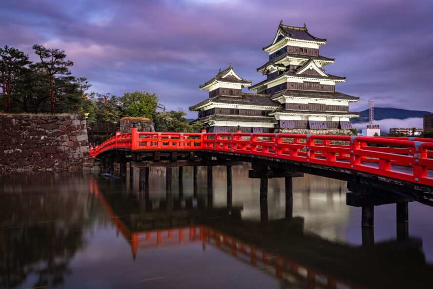 Zamek Matsumoto o zmierzchu, Japonia, wyprawa fotograficzna