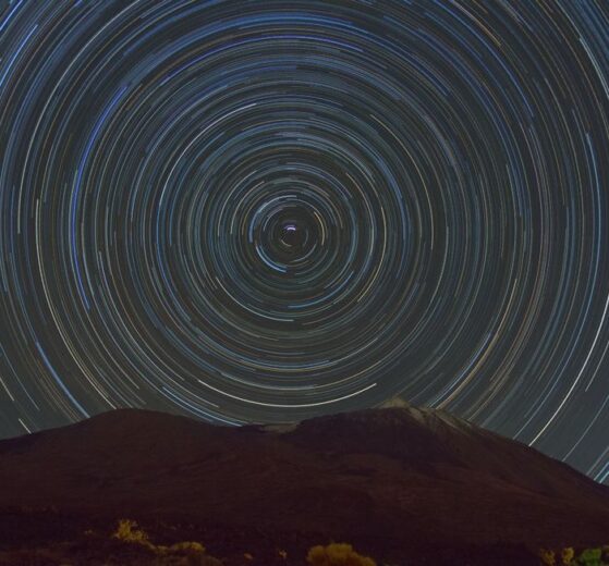 czy astrofotografia to fotomontaż, poradnik, fotografowanie gwiazd, jak robić zdjęcia gwiazd