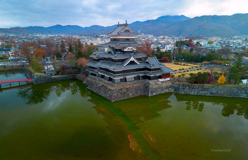 Zamek Matsumoto z drona, Japonia